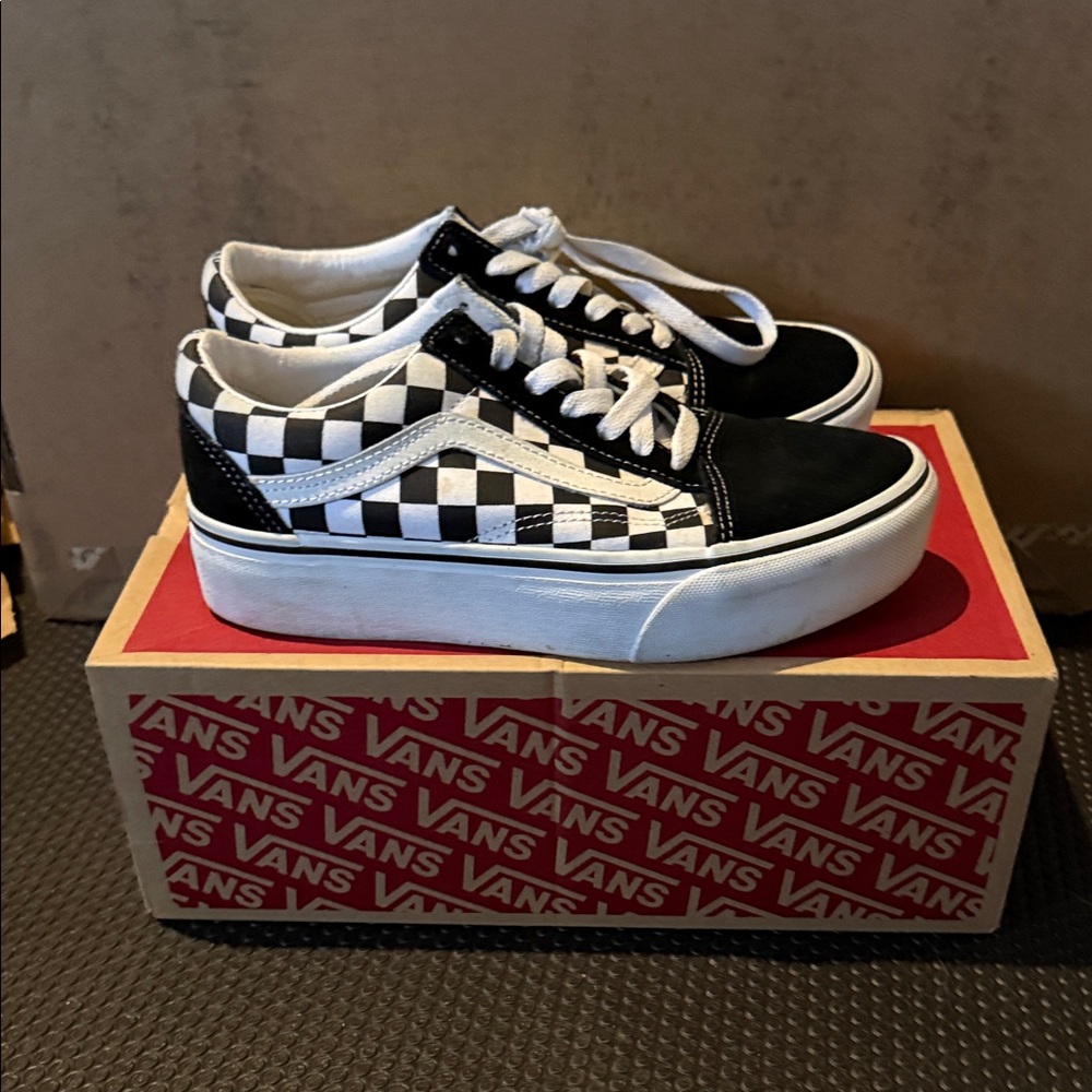 Vans Checkerboard Black and White Old Skool Sneakers - Picture 2 of 6